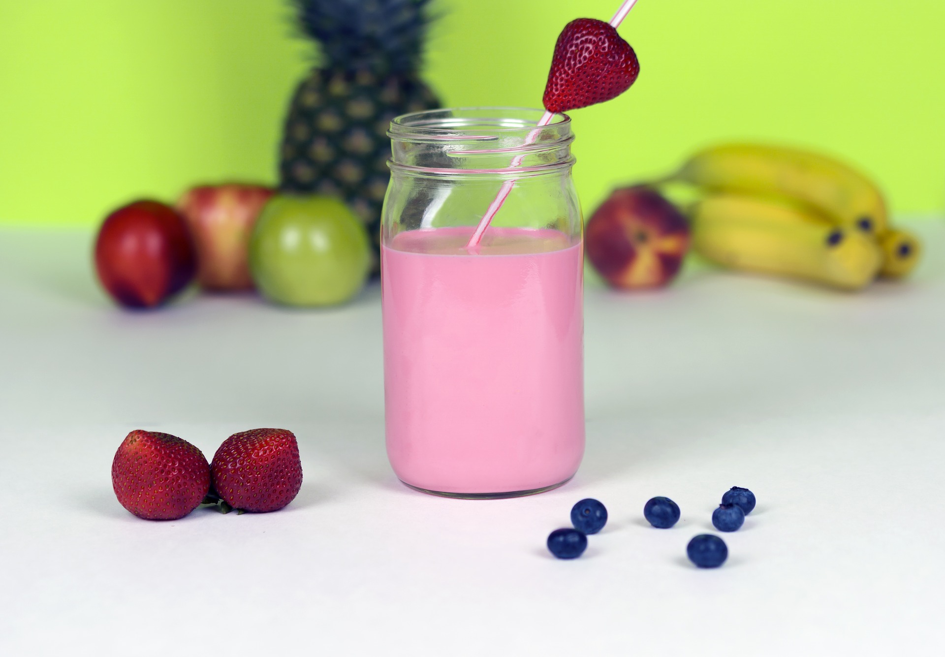 Rhabarber-Erdbeer-Smoothie - Lekker Schmekker