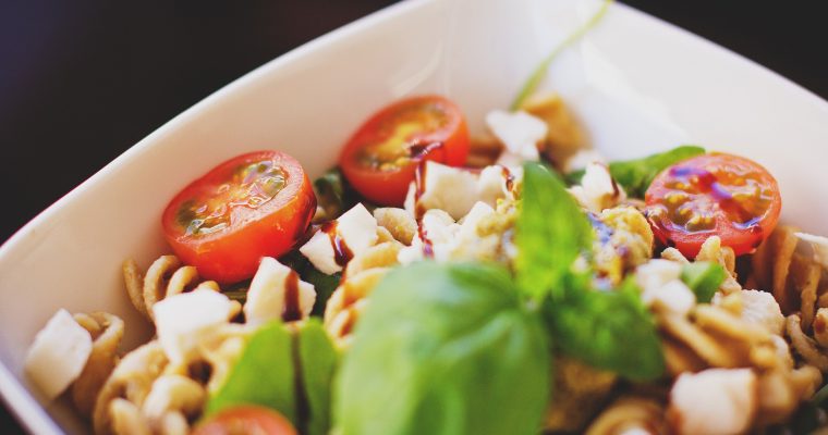 Paprika-Pasta mit Mozzarella