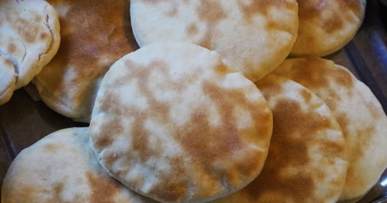 Leckeres Pita Brot mit Dinkelmehl