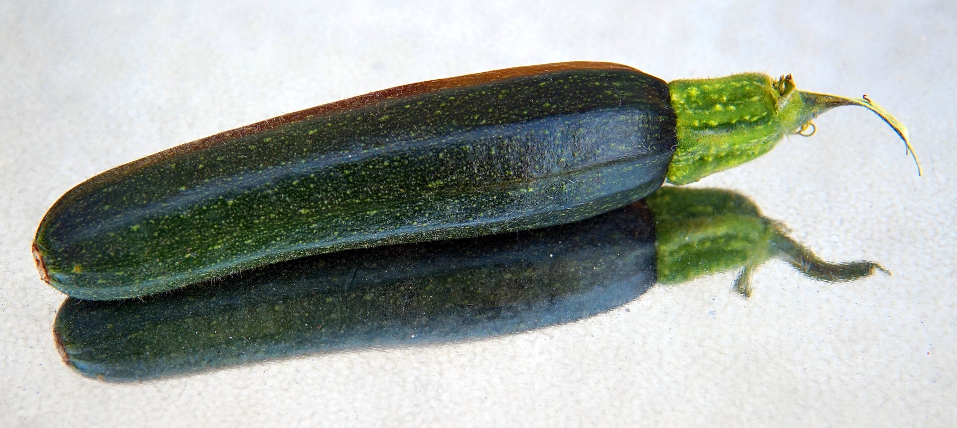 Gefüllte Zucchini mit Hack und Kichererbsen