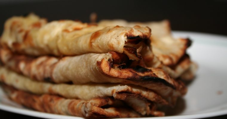 Naan mit Knoblauch-Schmand Creme