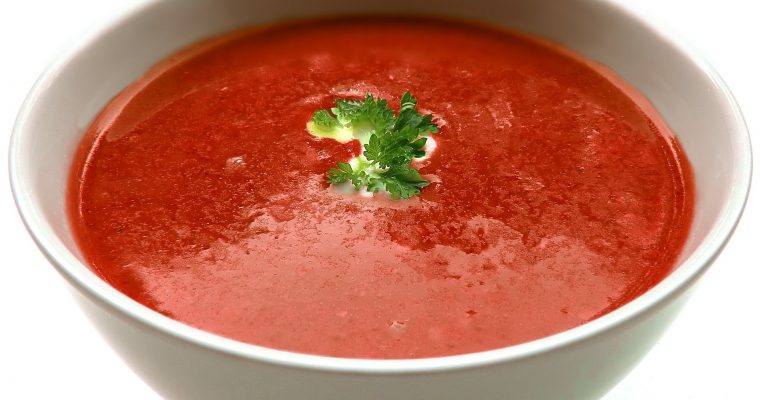 Winterliche Tomatensuppe mit Äpfeln